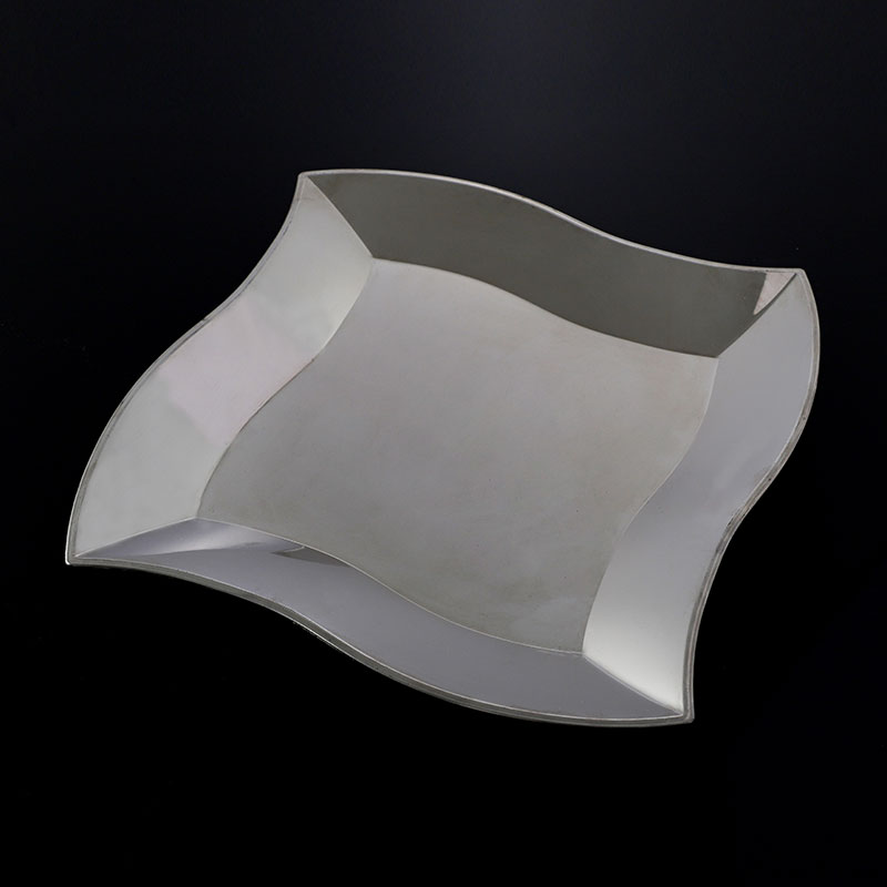 What is the best type of plastic plate?
