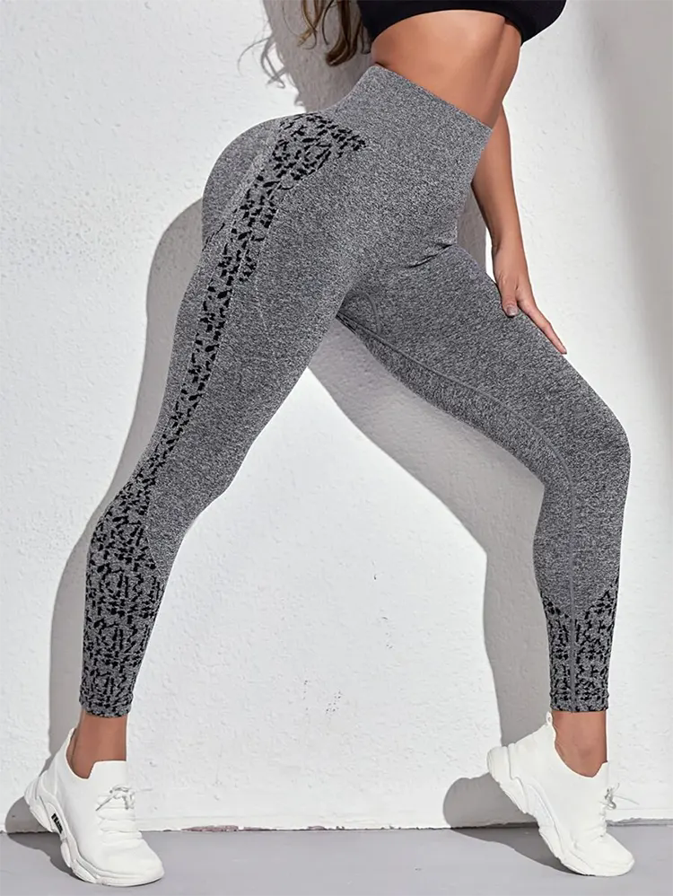 Seamless Leggings: The Engineering Behind Comfort, Performance, and Style